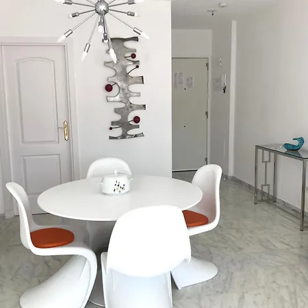 Stylish Comfortable Spacious Penthouse With Sea And Pool View Apartment *