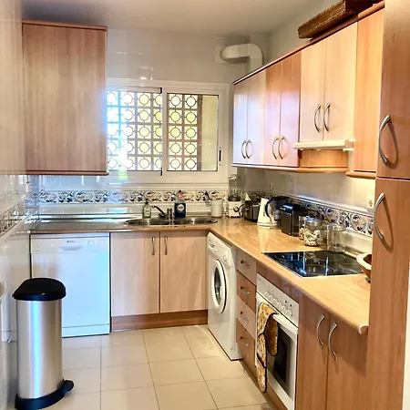 Apartman Stylish Comfortable Spacious Penthouse With Sea And Pool View