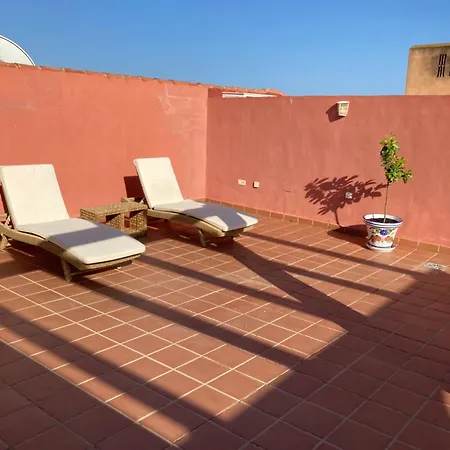 Stylish Comfortable Spacious Penthouse With Sea And Pool View